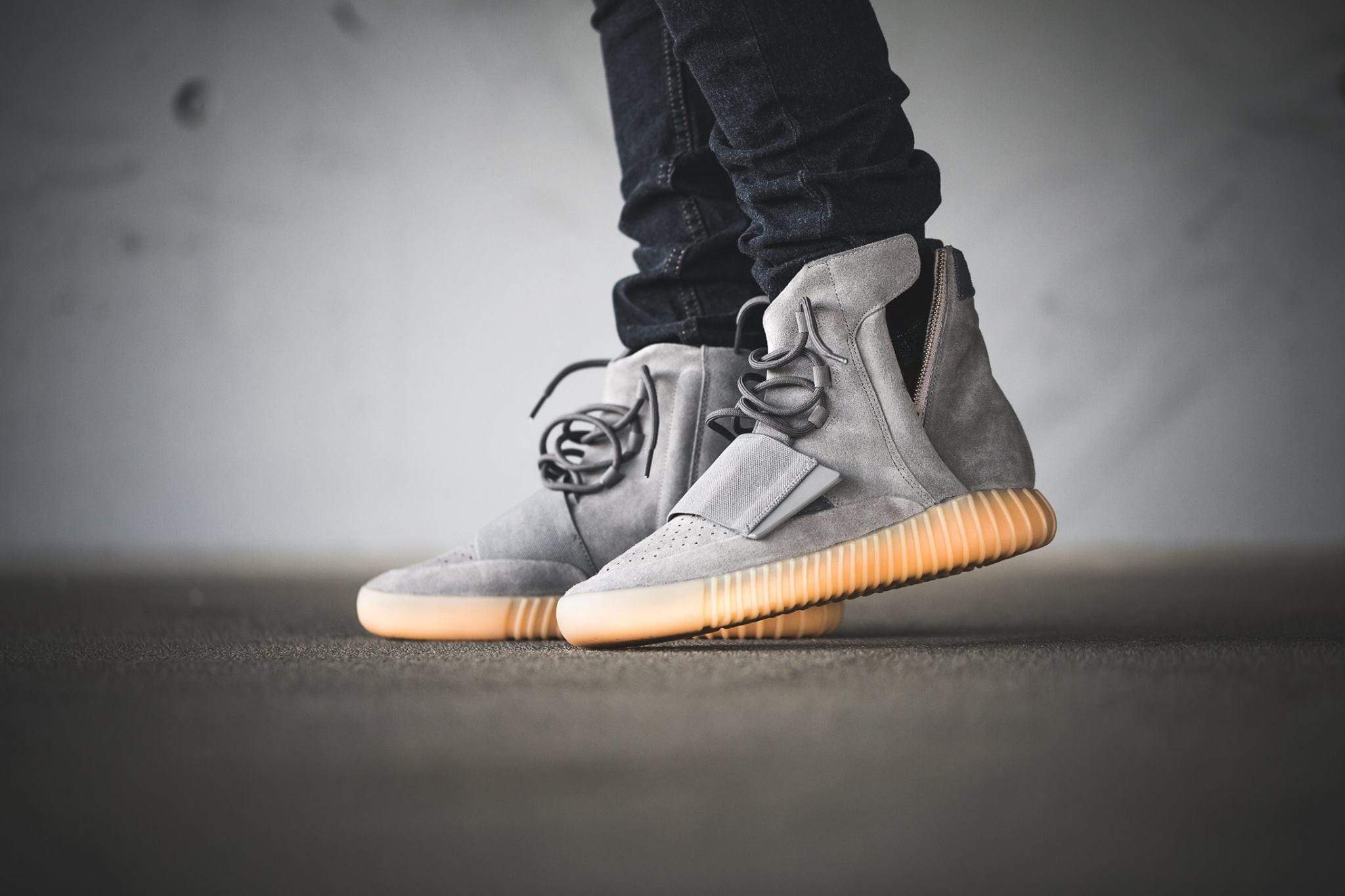 Adidas Originals Yeezy 750 Boost Light Grey-Gum - Image 8