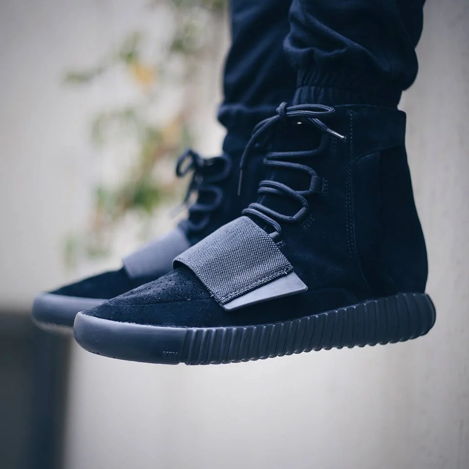 Adidas Yeezy Boost 750 Black - Image 3