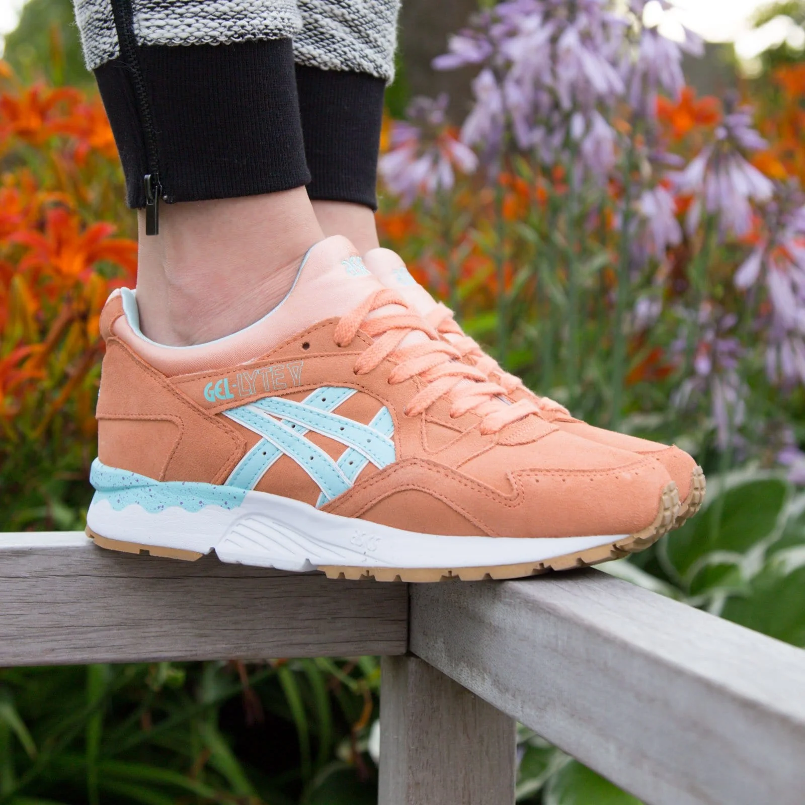 ASICS GEL LYTE V 'EASTER' Coral Reef - Image 9