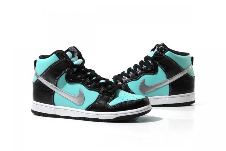 Diamond x Nike SB Tiffany Dunk High - Image 3