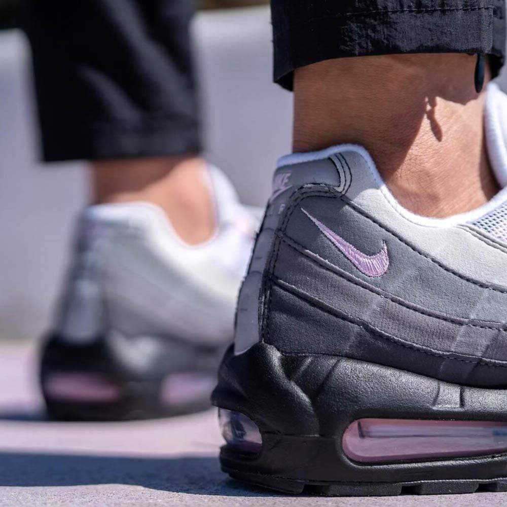 Nike Air Max 95 'Pink Foam' - Image 7
