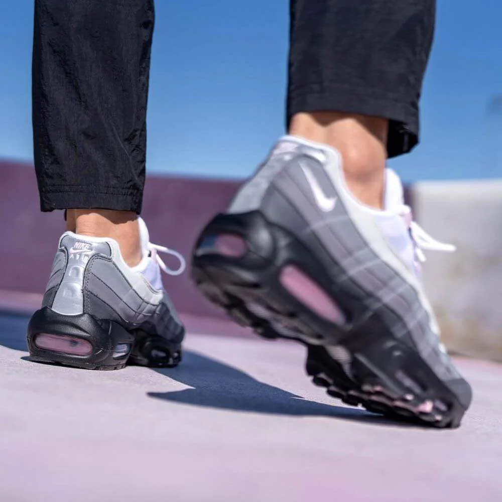 Nike Air Max 95 'Pink Foam' - Image 8