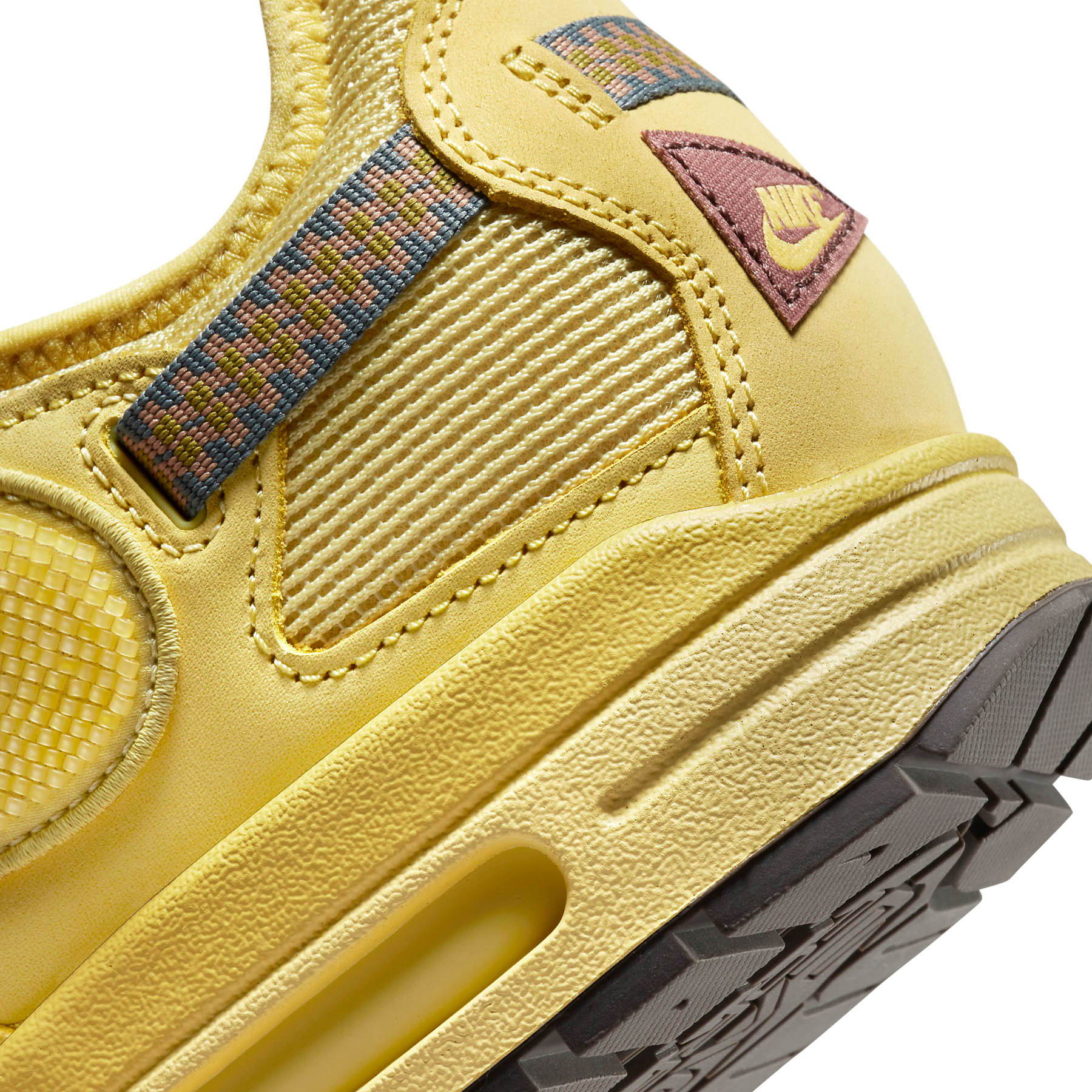 Travis Scott x Nike Air Max 1 'Saturn Gold' - Image 7