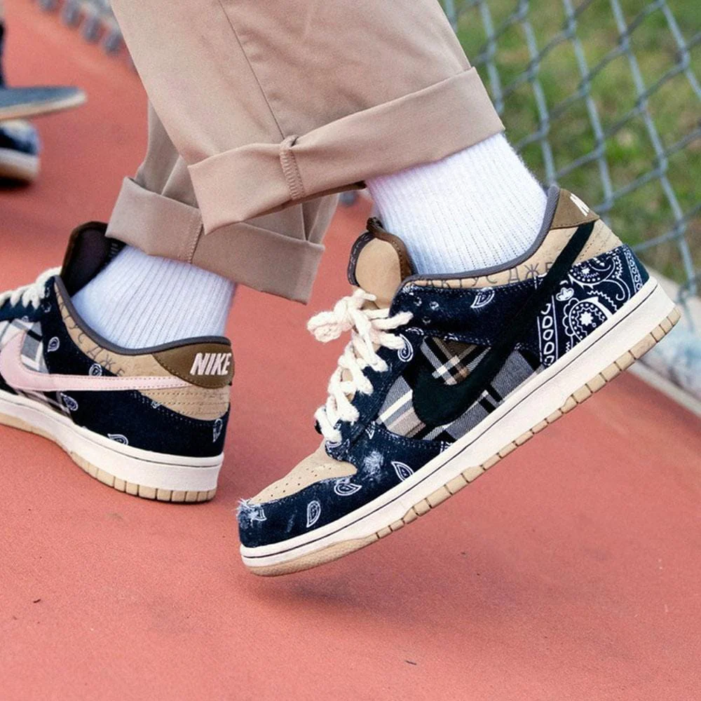 Travis Scott x Nike SB Dunk Low Cactus Jack - Image 7